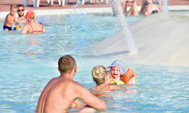 villaggiobarricata en offer-may-village-5-stars-po-delta-park-with-beach-and-pool 010